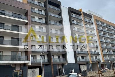 Apartament cu 3 camere decomandat în Sud