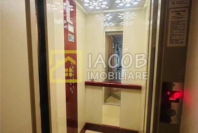 Apartament cu 2 camere decomandat în Cornișa
