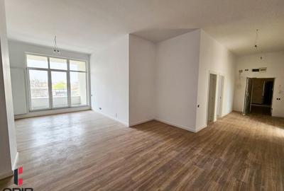 Apartament cu 3 camere semidecomandat în Voluntari