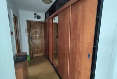Apartament cu 2 camere semidecomandat în Drumul Taberei