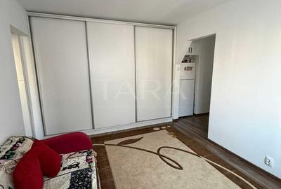 Apartament cu 3 camere semidecomandat, mobilat în Mănăștur