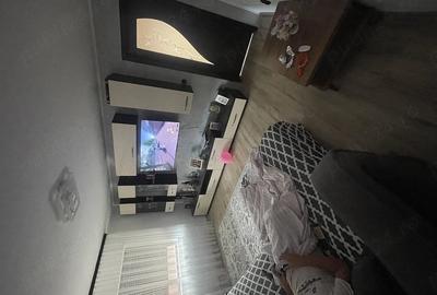 Casă cu 4 camere cu Teren 1136 Mp în Orășeni-Deal