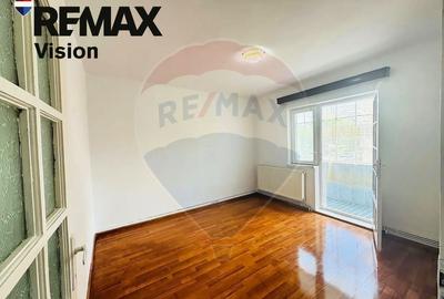 Apartament cu 3 camere decomandat, mobilat în 1 Mai - 5