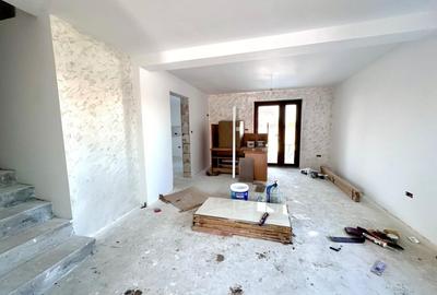 Duplex cu 5 camere cu Canalizare în Moșnița Nouă - 2
