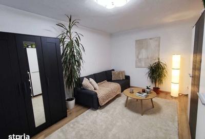 Garsonieră decomandată în Micro 3 - 3