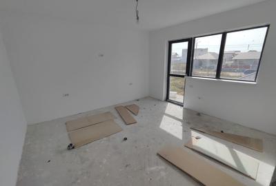 Casă individuală cu 6 camere cu Canalizare în Agigea - 19