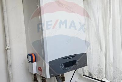 Apartament cu 3 camere decomandat în Central - 2