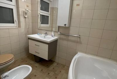 Apartament cu 2 camere decomandat în Calea Victoriei - 16