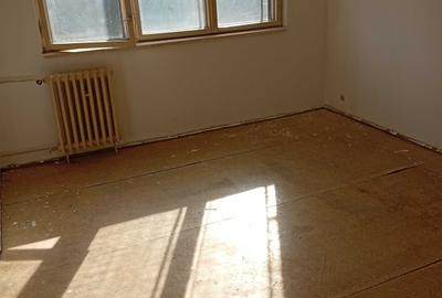 Apartament cu 3 camere semidecomandat în Malu Roșu - 6
