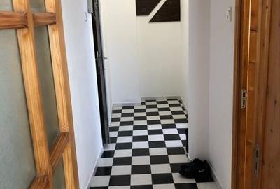 Apartament cu 3 camere decomandat în Central - 2