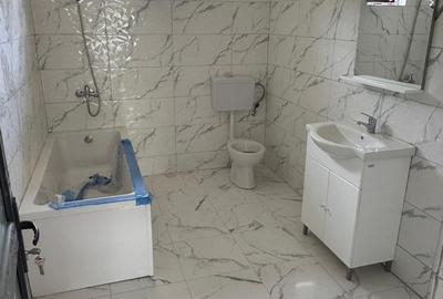 Casă cu 4 camere cu Teren 535 Mp în Mihăești