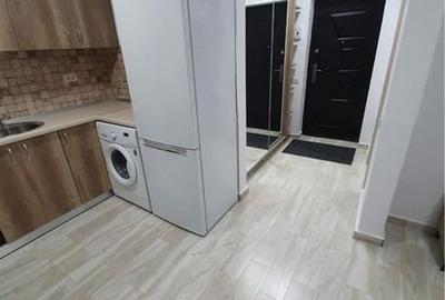 Garsonieră în Roșu