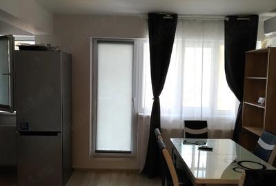 Garsonieră decomandată în Central