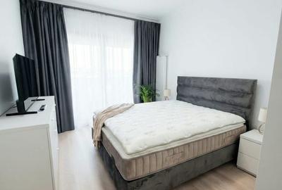 Apartament cu 2 camere decomandat, mobilat în City Park Mall