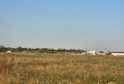 Teren de 25000 mp, în Agigea