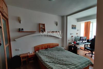 Apartament cu 4 camere decomandat, mobilat în Zorilor