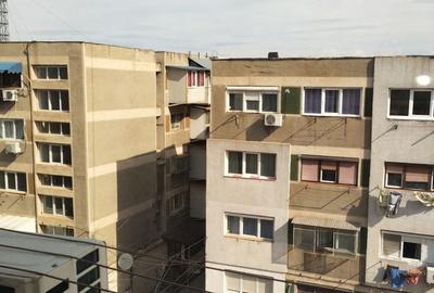 Garsonieră în Micro 14