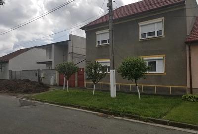Casă cu 6 camere cu Teren 770 Mp în Grădiște