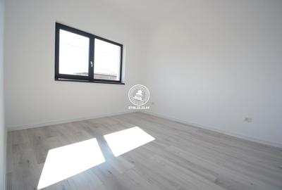 Casă cu 4 camere cu Teren 100 Mp în Rediu