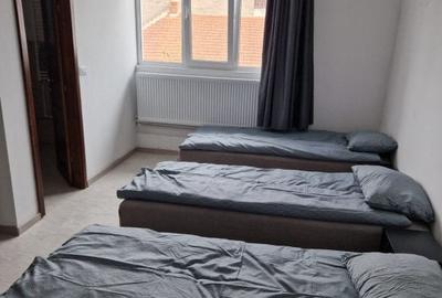 Apartament cu 4 camere semidecomandat, mobilat în Fabric