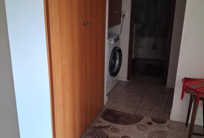 Apartament cu 2 camere decomandat în Km 4-5 - 6