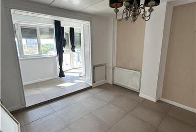 Apartament cu 4 camere decomandat, mobilat în Circumvalațiunii