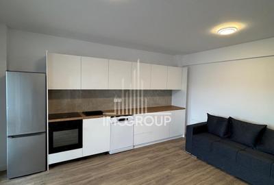 Apartament cu 3 camere semidecomandat, mobilat în Florești