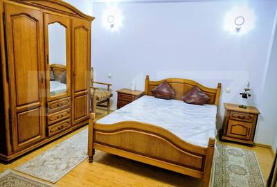 Apartament cu 3 camere decomandat, mobilat în Podul de Piatră - 5