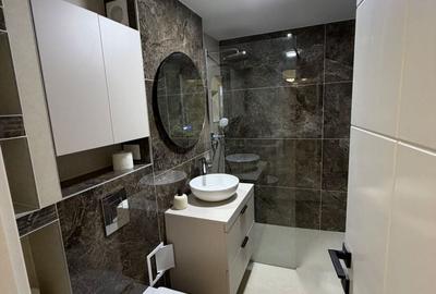Apartament cu 2 camere decomandat în Mircea cel Bătrân