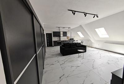 Apartament cu 3 camere decomandat în Central - 4