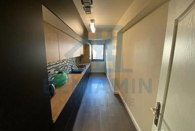 Apartament cu 3 camere semidecomandat în Central - 8