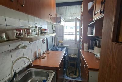 Apartament cu 2 camere semidecomandat în Tei - 14