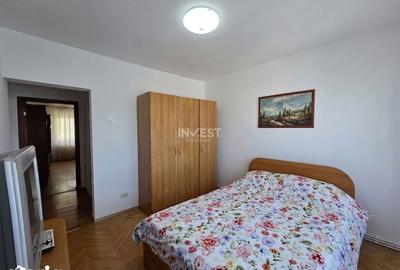 Apartament cu 3 camere decomandat, mobilat în Mircea cel Bătrân