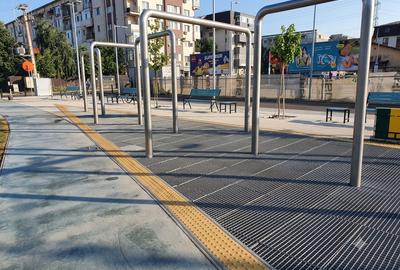 Garsonieră decomandată în Apărătorii Patriei