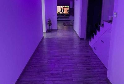Casă cu 4 camere în Central - 3