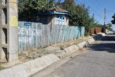 Casă cu 5 camere cu Teren 1200 Mp în Central