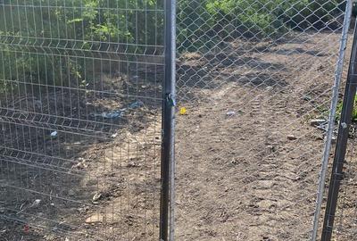 Teren de 800 mp, în Mereni (Conțești)