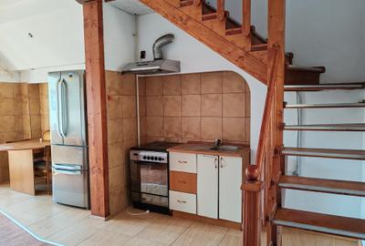 Apartament cu 3 camere semidecomandat în Central - 10
