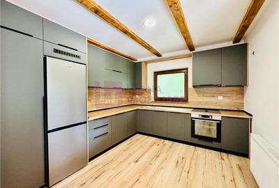 Casă individuală cu 7 camere cu Teren 1000 Mp în Central - 4