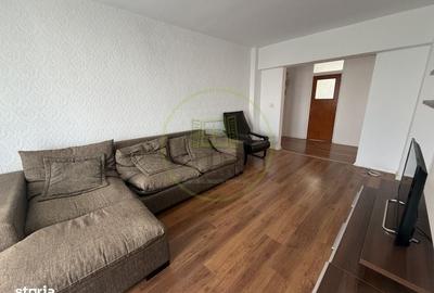 Apartament cu 3 camere decomandat în Centrul Civic