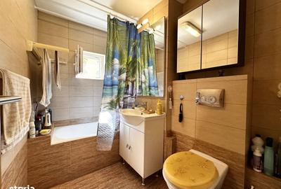 Apartament cu 3 camere semidecomandat în Dâmbovița