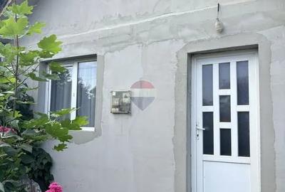 Casă cu 2 camere cu Teren 484 Mp în Ciocănești