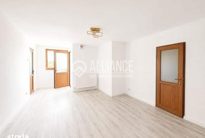 Casă cu 6 camere cu Canalizare în Valu lui Traian - 9