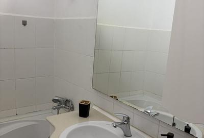 Garsonieră decomandată în Libertății