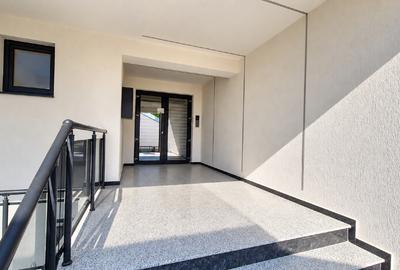 Apartament cu 2 camere decomandat în 1 Mai