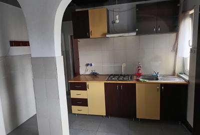 Apartament cu 3 camere nedecomandat în Central - 3