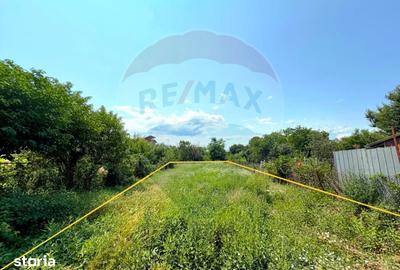 Casă cu 2 camere cu Teren 795 Mp în Tache