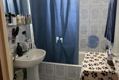 Apartament cu 3 camere semidecomandat în Giurgiului