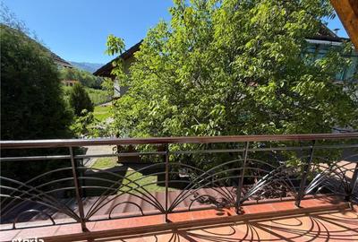 Casă cu 4 camere în Tohanu Nou