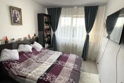 Apartament cu 3 camere decomandat, mobilat în Central